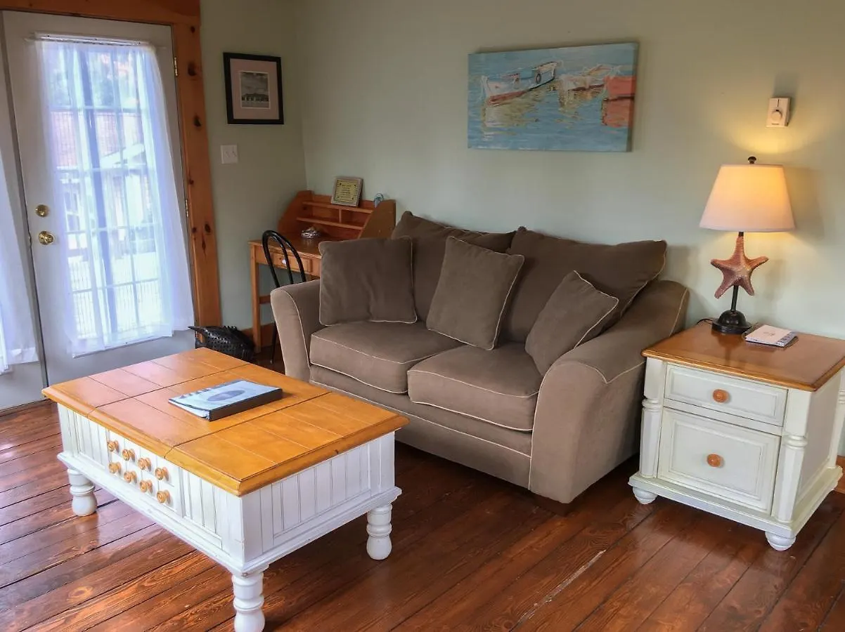 Larinda'S Landing Oceanfront Cottages Halifax 0*,  Kanada