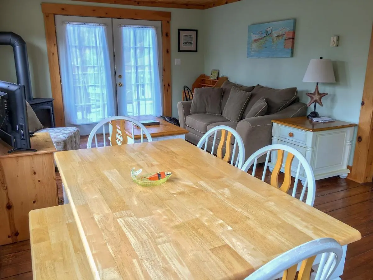 Larinda'S Landing Oceanfront Cottages Halifax Kanada