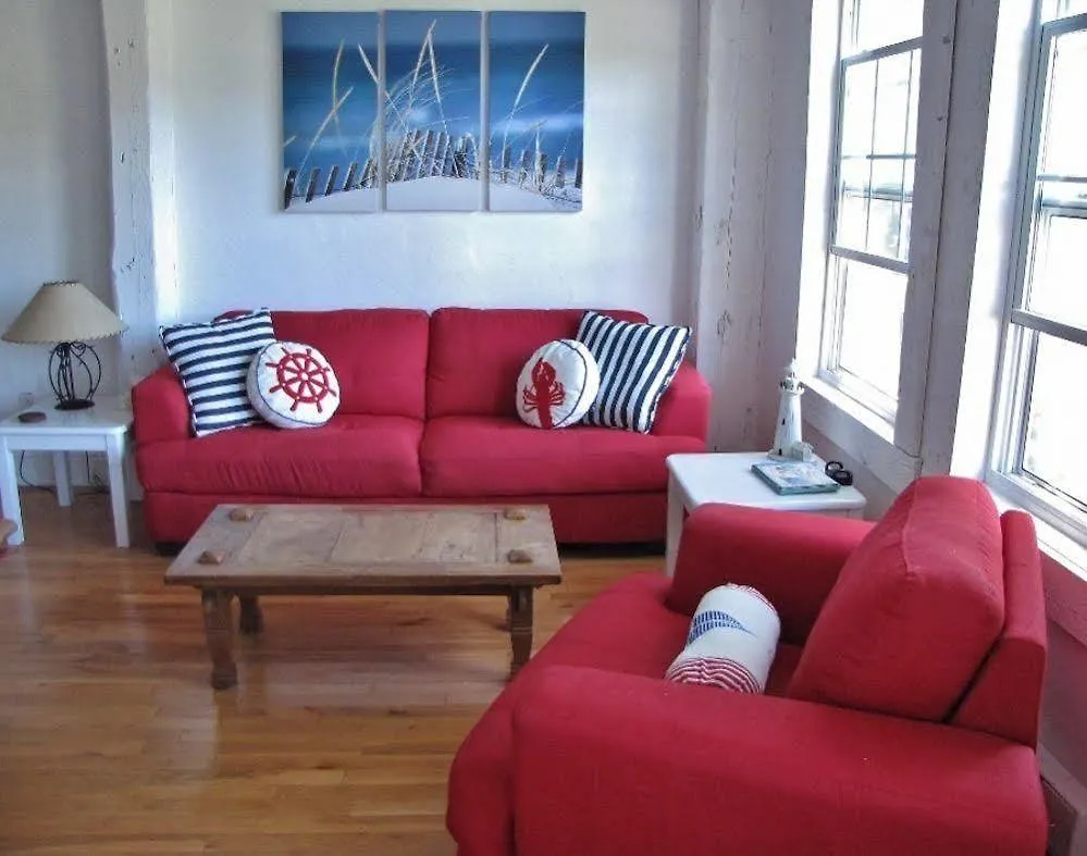 Larinda'S Landing Oceanfront Cottages Halifax
